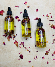 Load image into Gallery viewer, Rose Quartz Moisture Enhancing Oil

