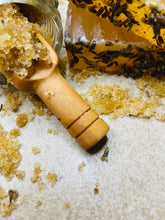 Load image into Gallery viewer, Brown Apatite Honey Lavender Scrub
